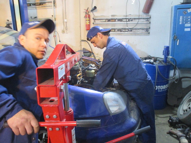 Dina Auto