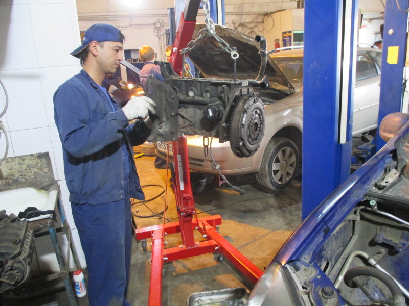 Dina Auto